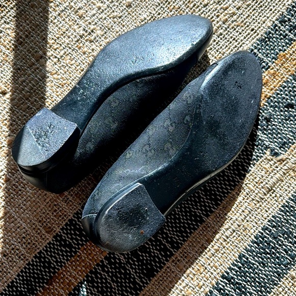 Gucci Black GG Monogram Canvas Flats - Picture 5 of 10